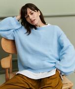 pull en mohair à manches ballon - Main Image