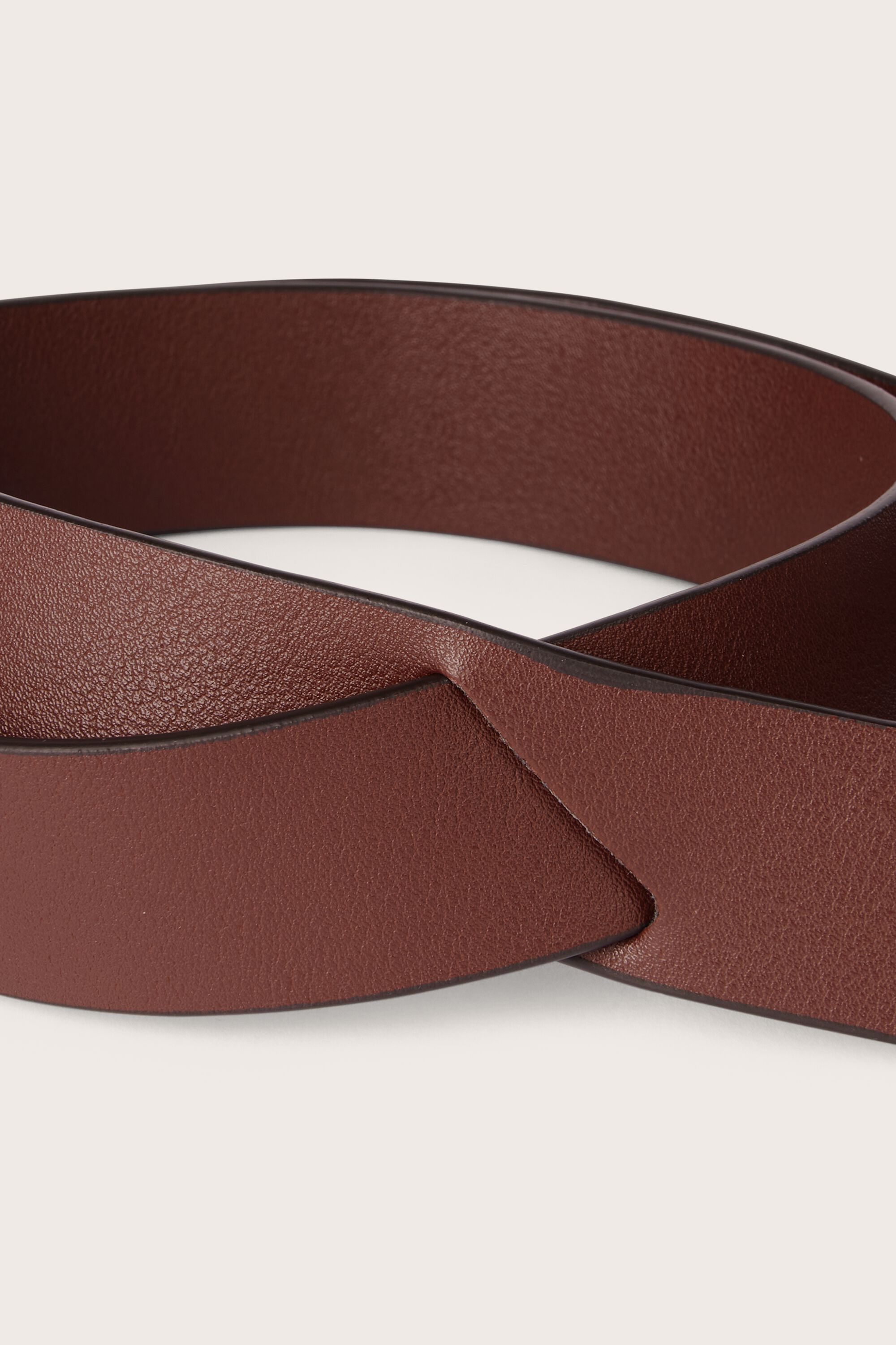 ceinture étroite à fermeture simple, Sh. Chocolate