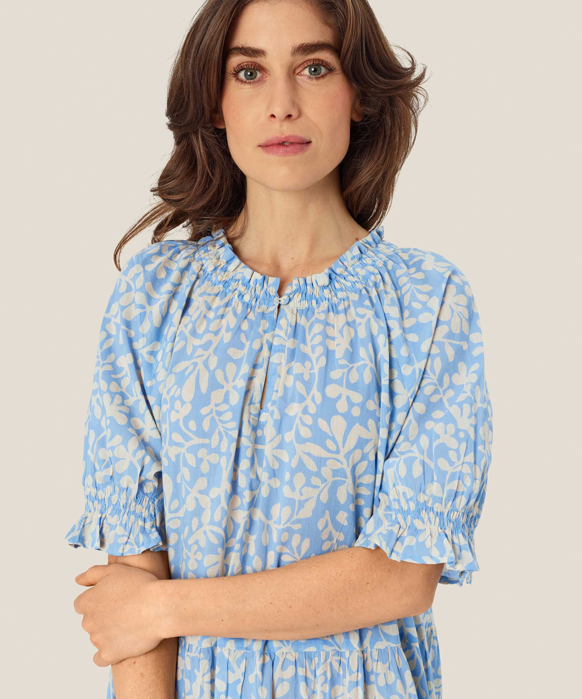 robe en coton imprimé à manches courtes, Della Blue