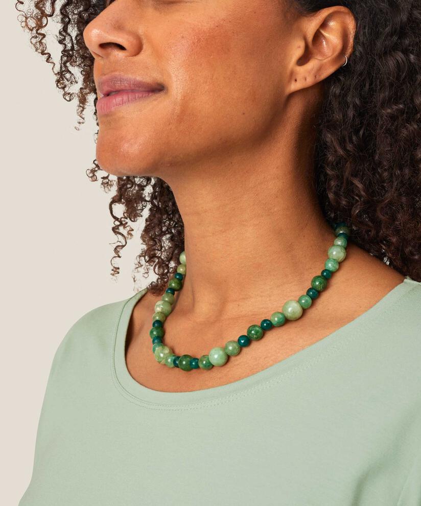 collier avec pierres vertes, Frosty Green