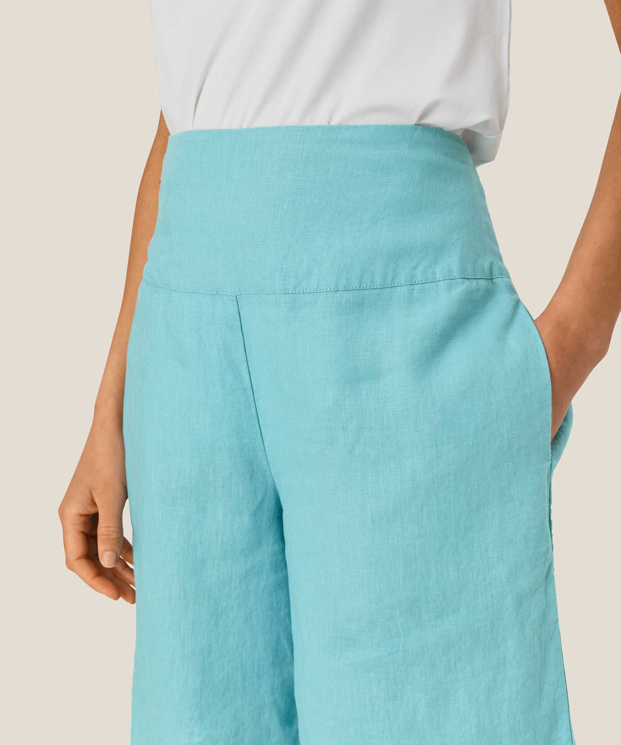 Short En Lin Avec Élastique Smocké Au Dos, Aqua