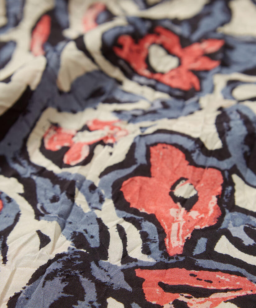 ALONG SCARF, Rose Sharon