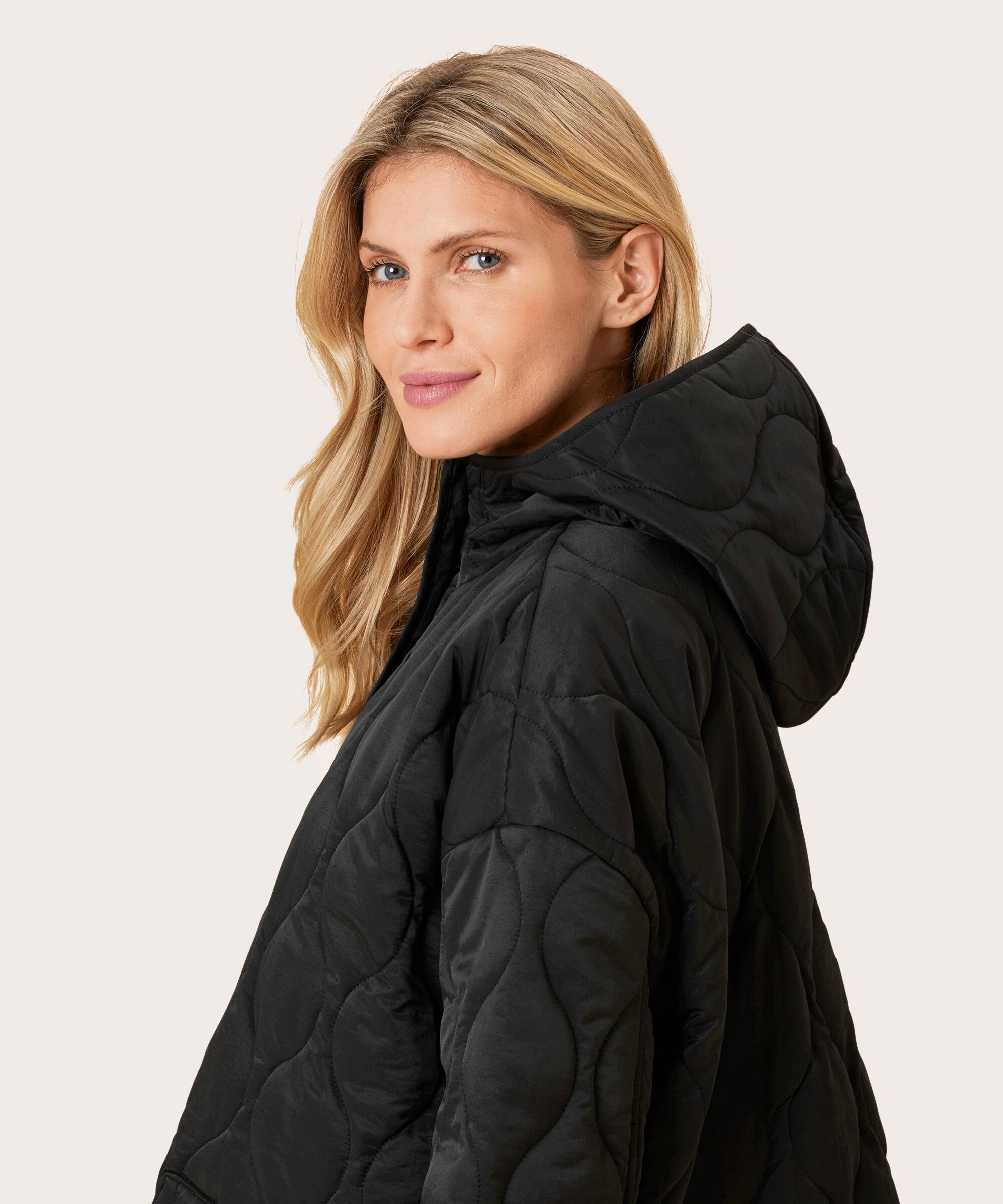 manteau matelassé à capuche, Black
