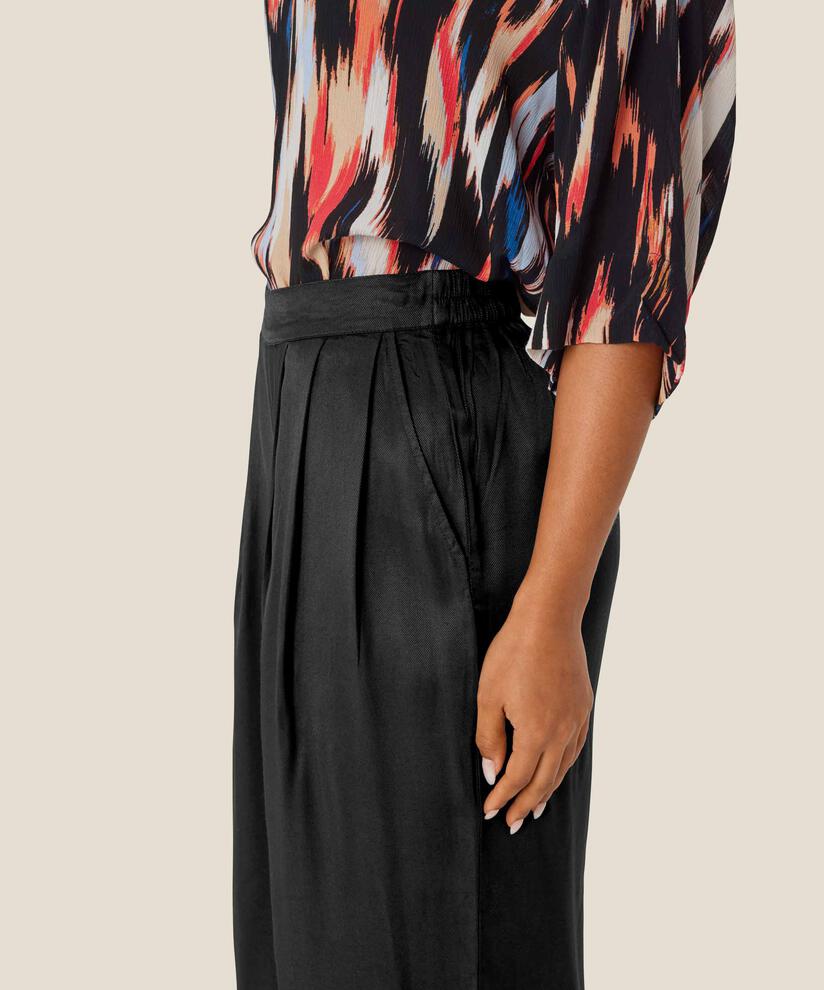 pantalon en viscose avec élastique au dos, Black