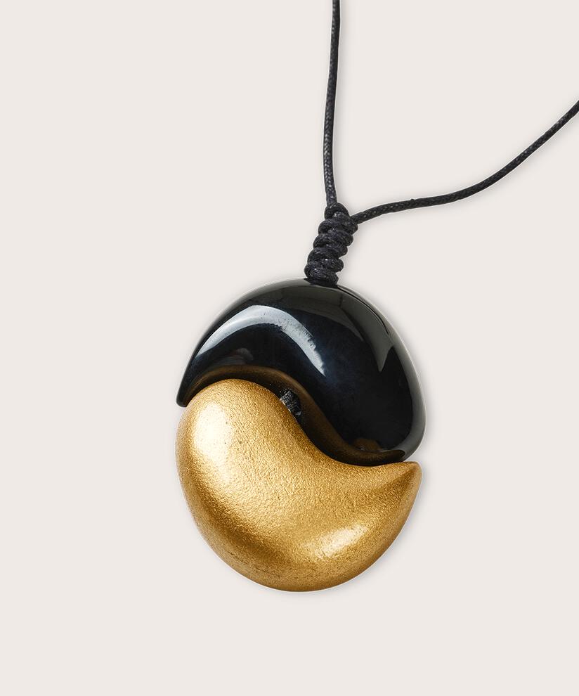 collier à longueur réglable et pendentif noir et doré, Gold