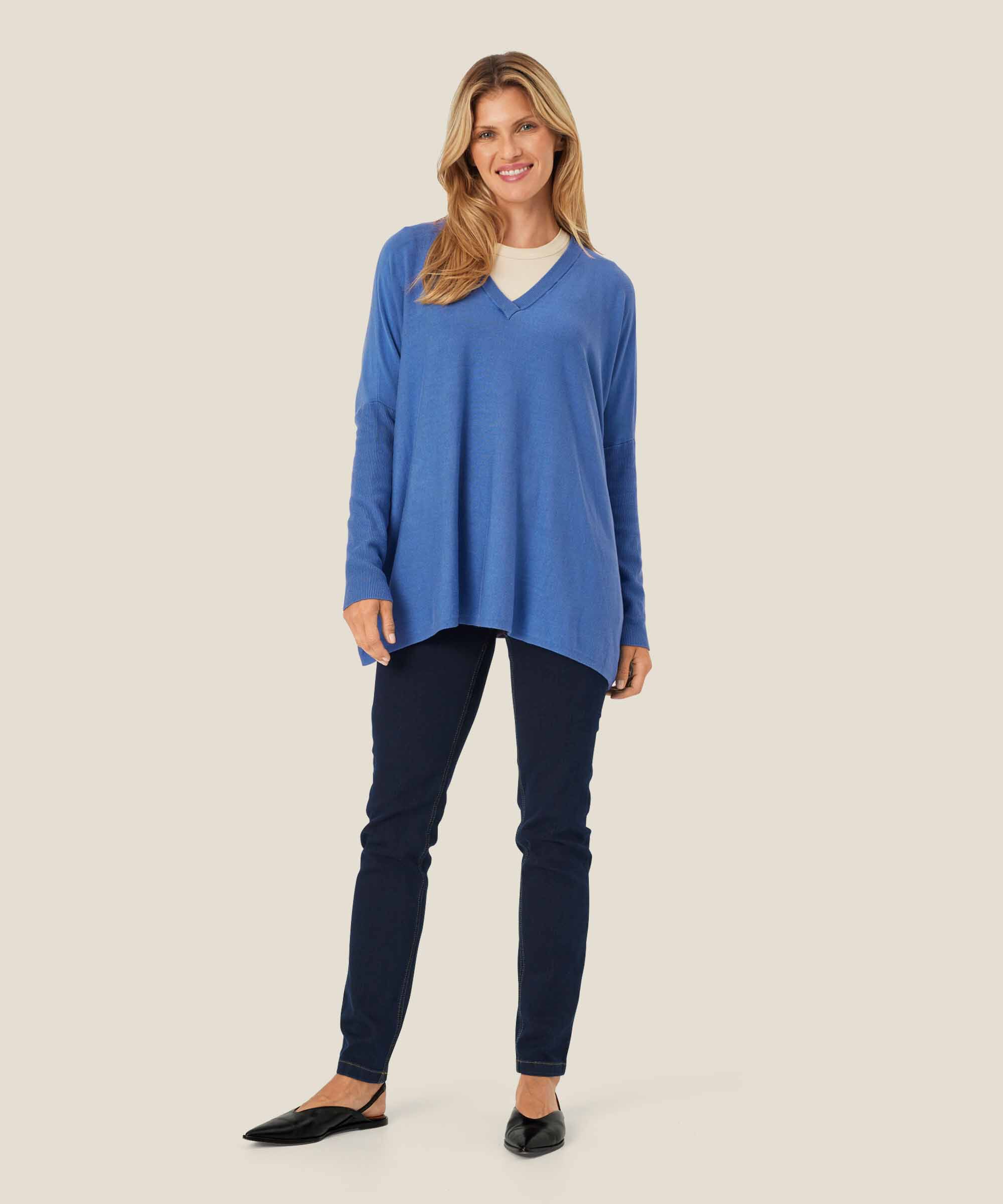 Pull En Maille Avec Col En V Et Manches Étroites, Federal Blue