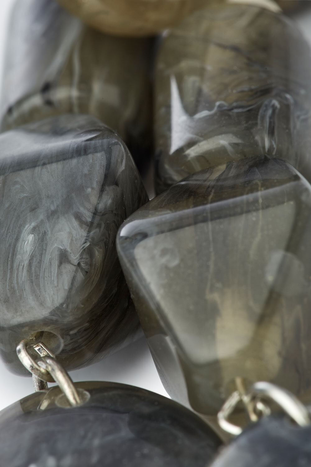 ROONA EARRINGS, Dove