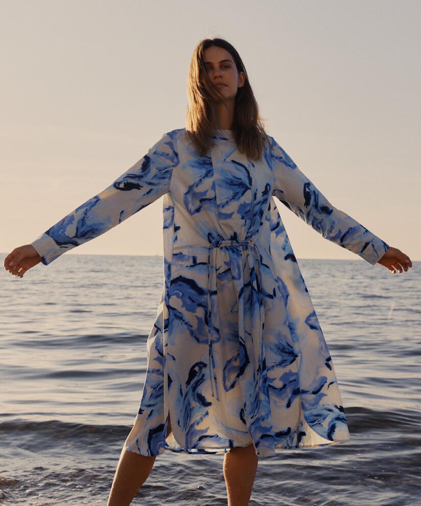 robe en coton avec lien à la taille et fentes sur le côté, Powder Blue