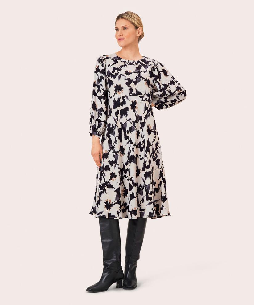 Nuka Dress, Volcanic