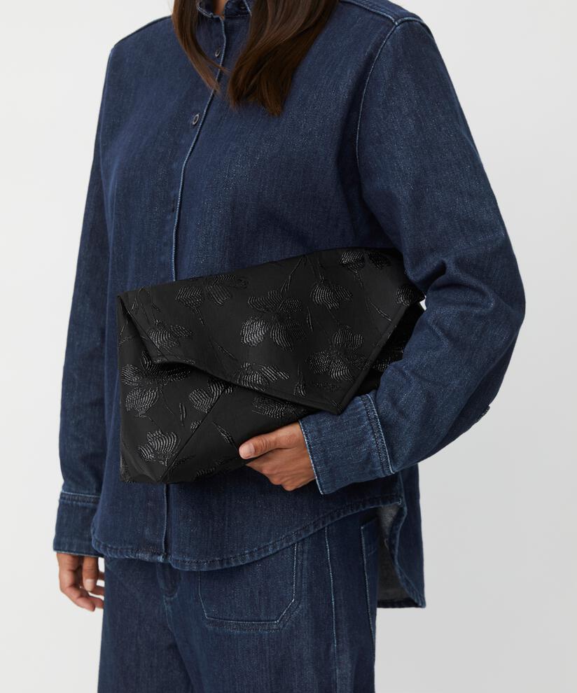 sac avec fleurs brodées, Black