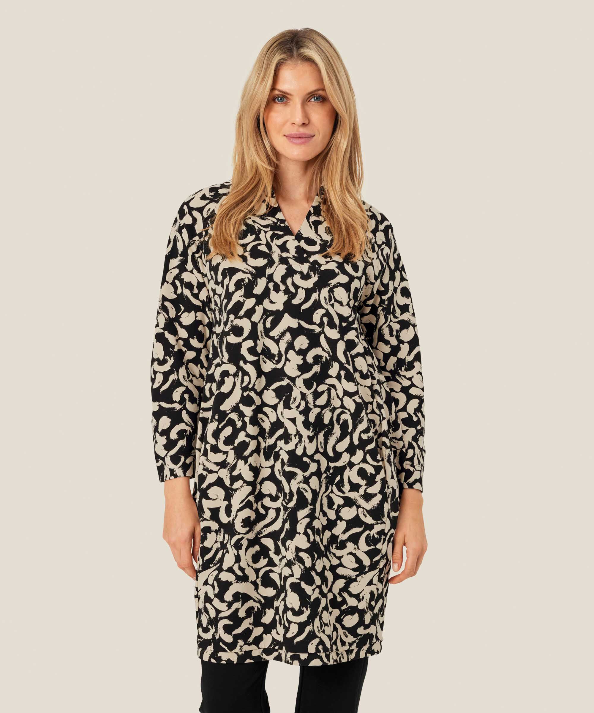 tunique en jersey avec col en V et poches fendues, Black
