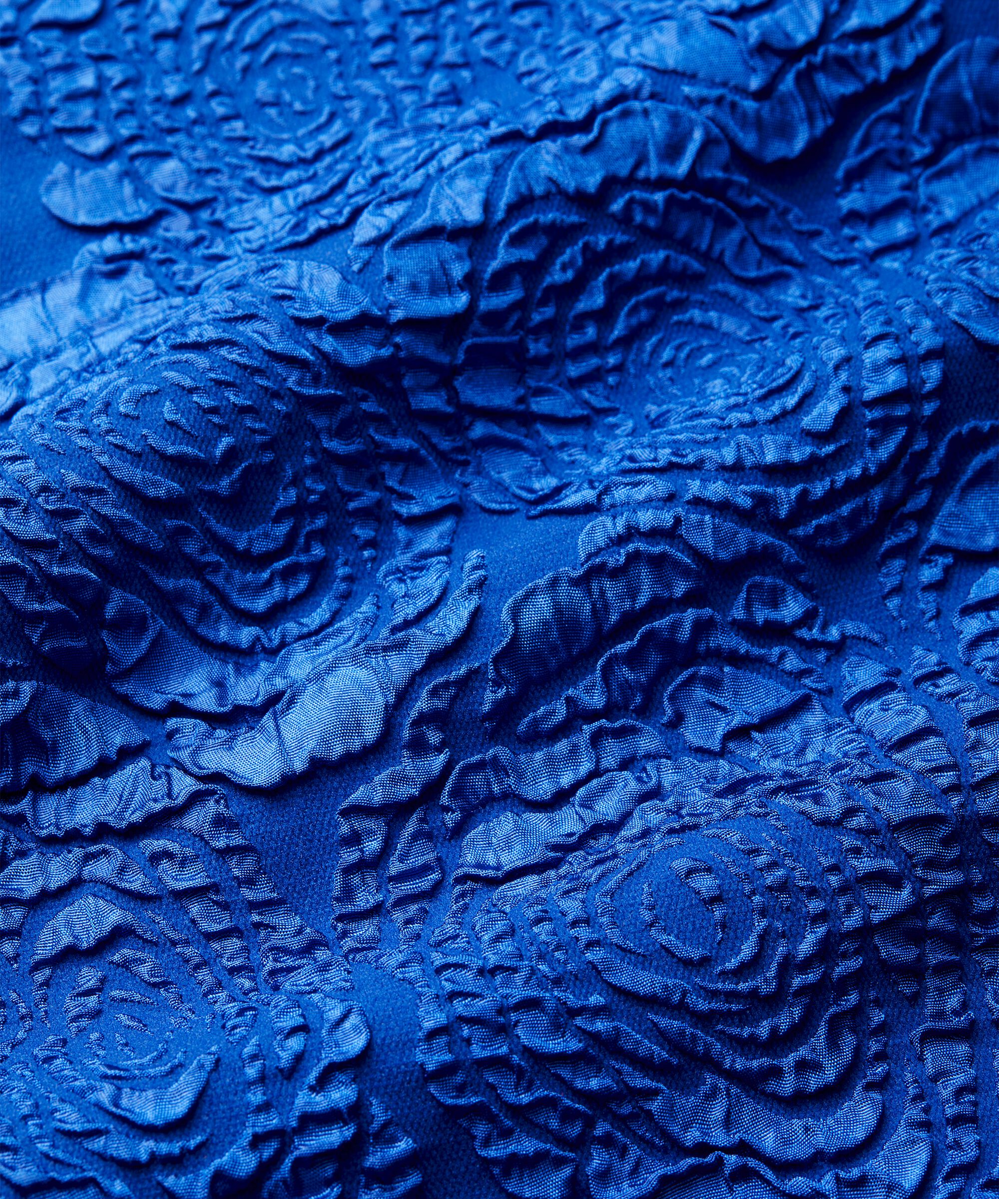 robe à col rond et manches bouffantes, Surf the web