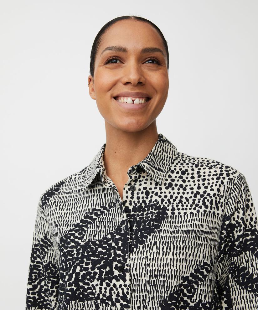 chemise en coton imprimé avec dos plus long, Black