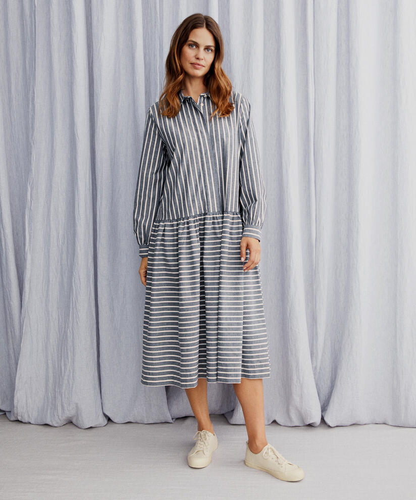robe en coton avec fermeture à boutons cachés, Black