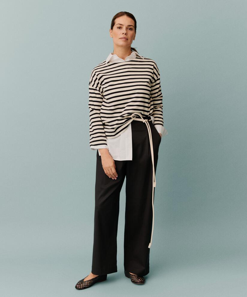 Pantalon à jambes larges, plis pressés et poches fendues, Black