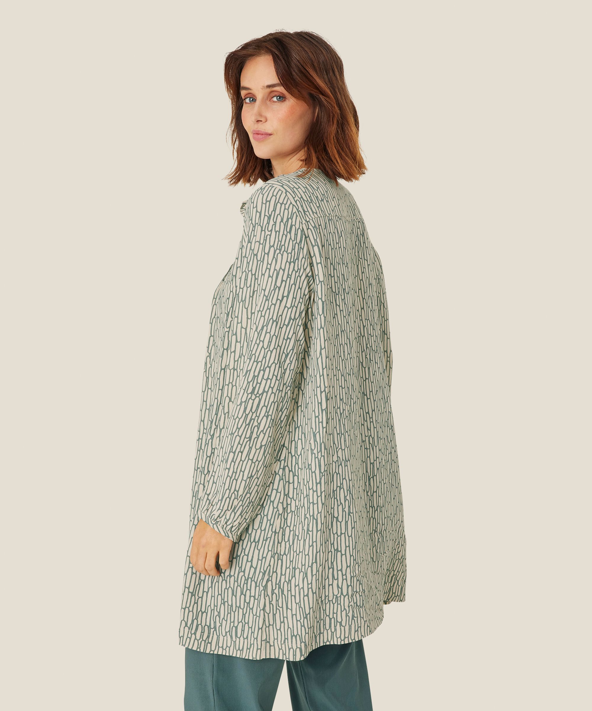 tunique en viscose avec col v et mollet, Balsam Green